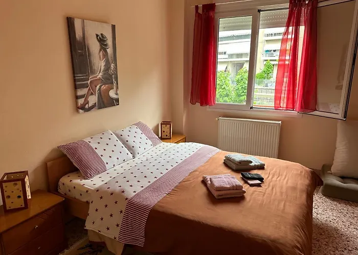 Capital Apartment Next To Metro Station With Parking Spot To Explore Athens