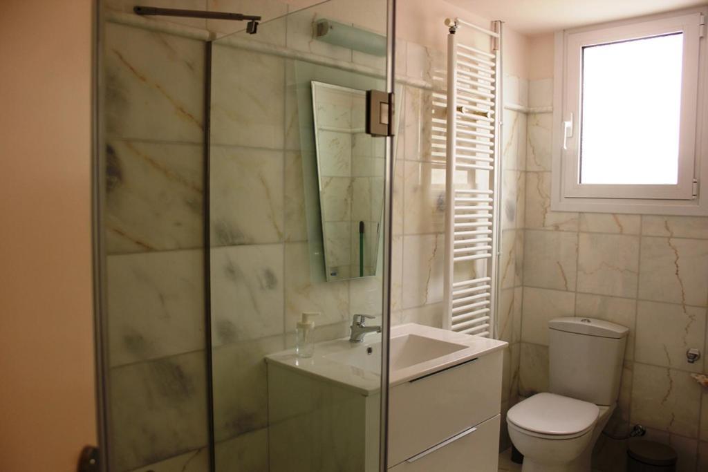 Capital Next To Metro Station With Parking Spot To Explore * Athens