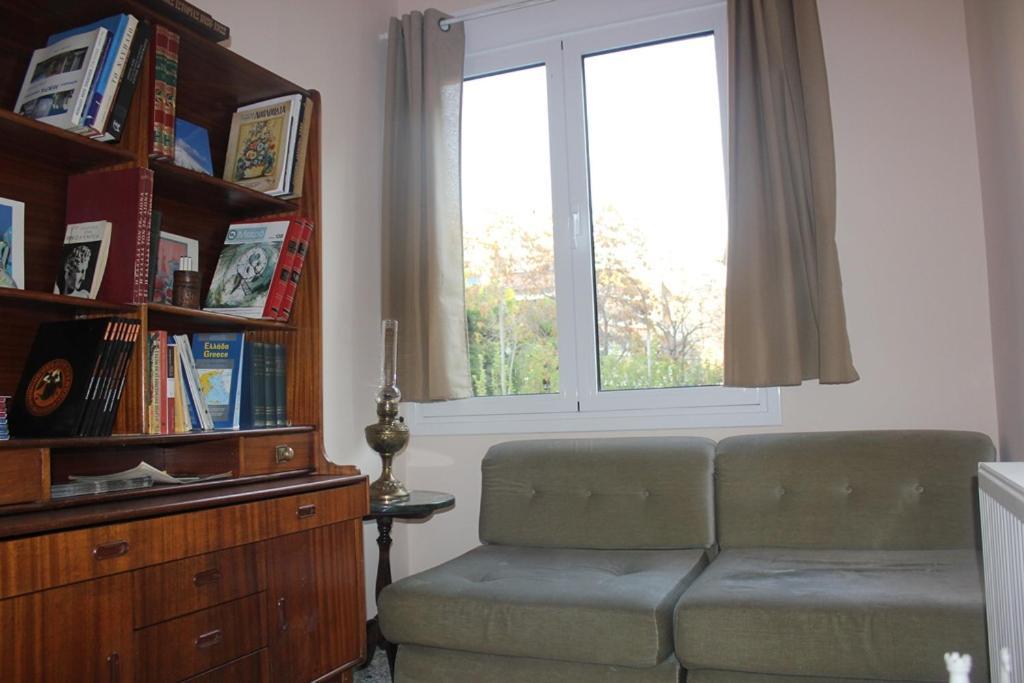 Apartment Capital Next To Metro Station With Parking Spot To Explore Athens