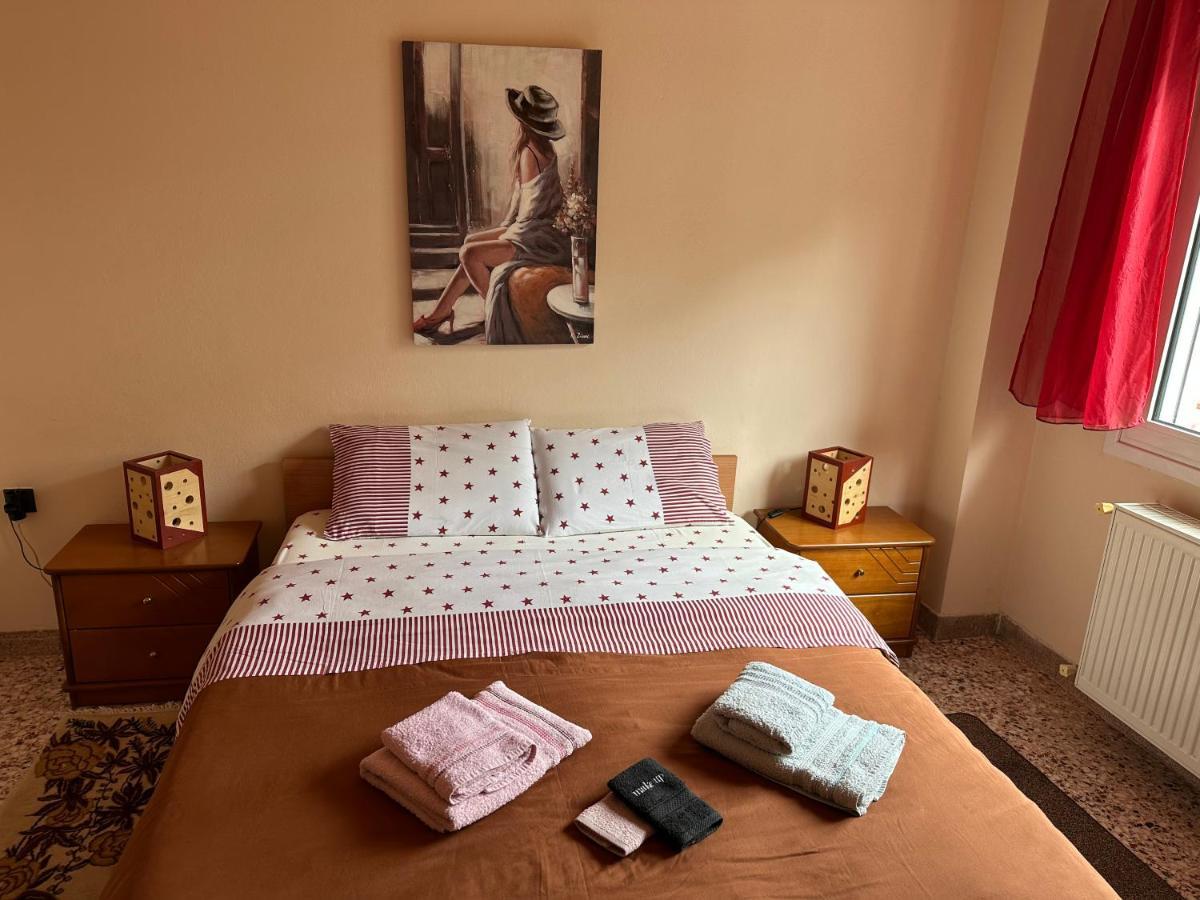 Apartment Capital Next To Metro Station With Parking Spot To Explore *