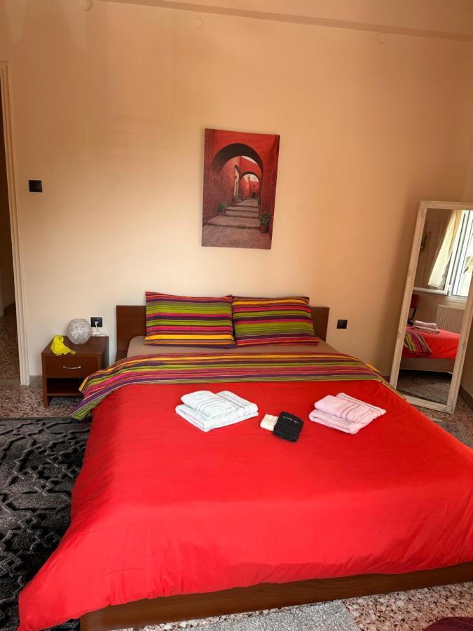 Apartment Capital Next To Metro Station With Parking Spot To Explore *